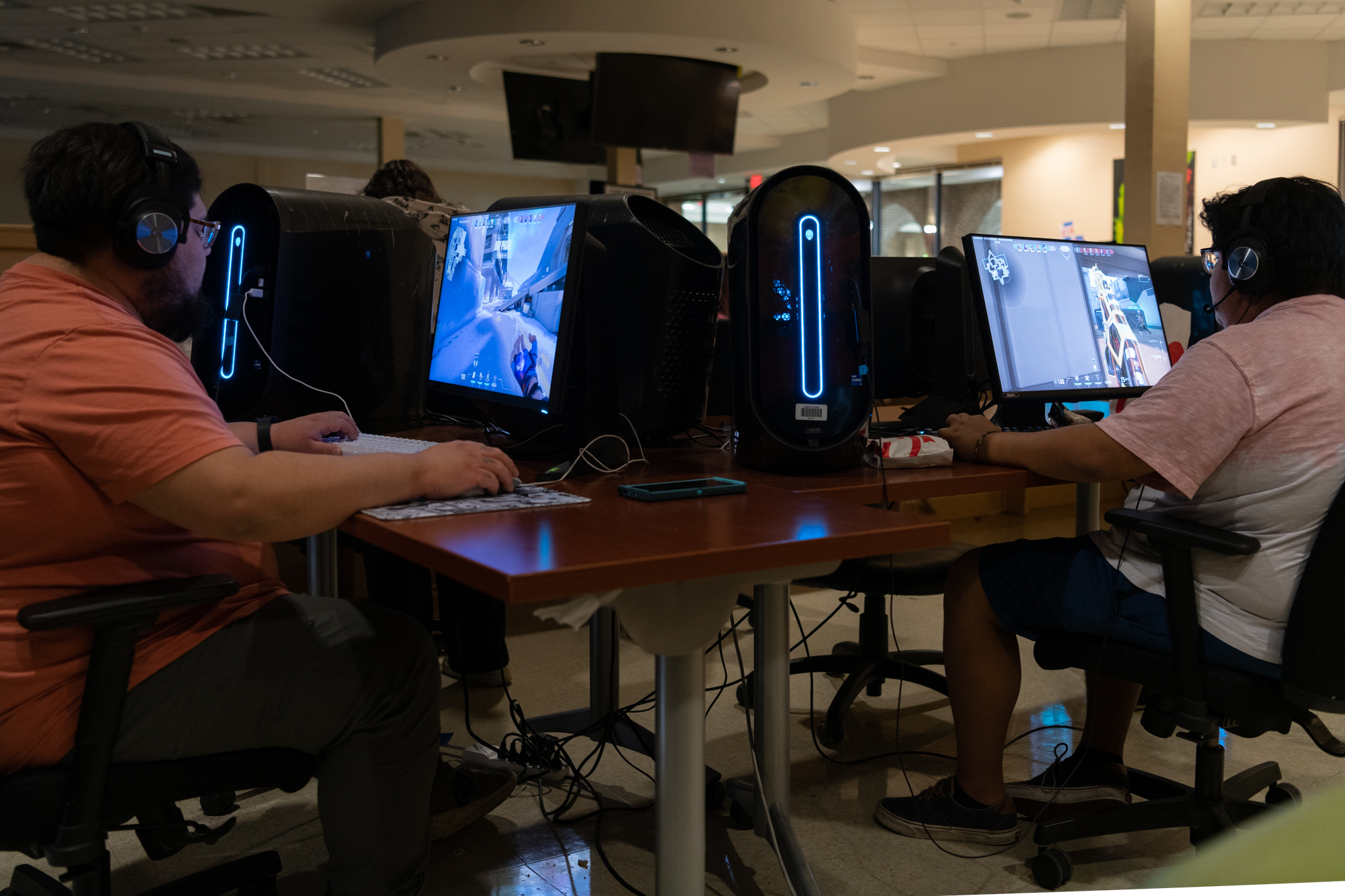 LC eSports players compete online